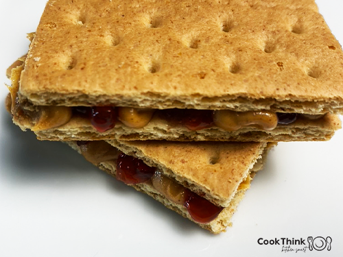 PB&J Graham Cracker Sandwich_angle