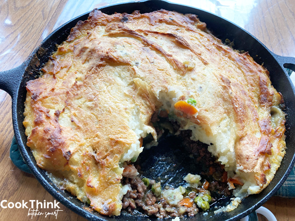Cheesecake Factory Shepherd's Pie. Photo by CookThink.