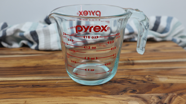 glass measuring cup ounces and cups