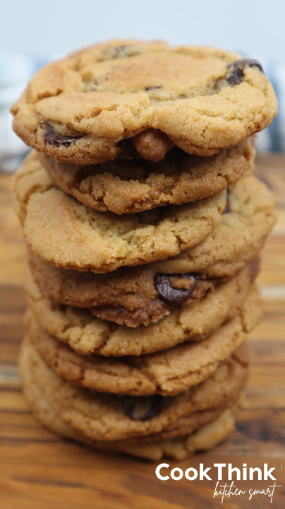 Crisco Chocolate Chip Cookies cookie tower from the side