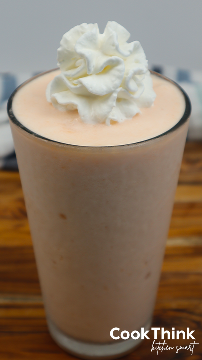 Cantalope Smoothie with whip