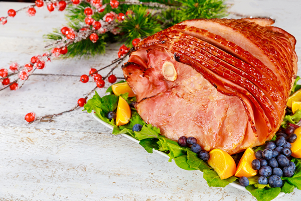 how long is cooked ham good for, spiral sliced ham on platter with garnishes for holiday