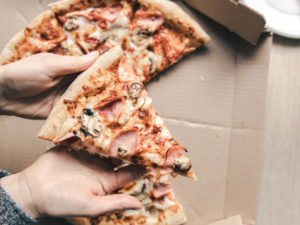 Can You Put Cardboard In The Oven - CookThink