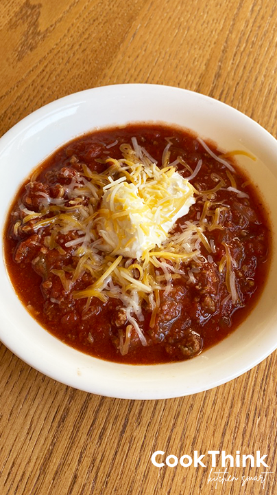 chili with toppings