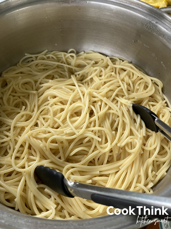 spaghetti noodles in a pot